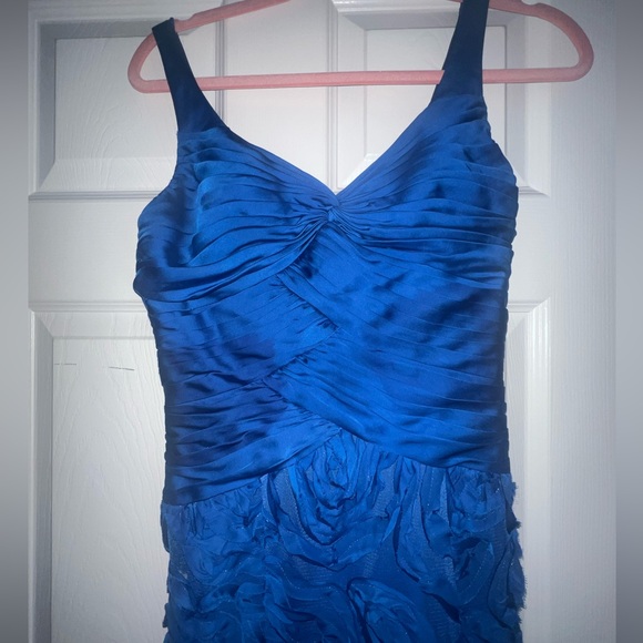 Evening gown - Picture 2 of 4